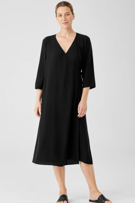 Scopri Eileen Fisher: Un Mondo di Eleganza Sostenibile e Comfort senza Tempo